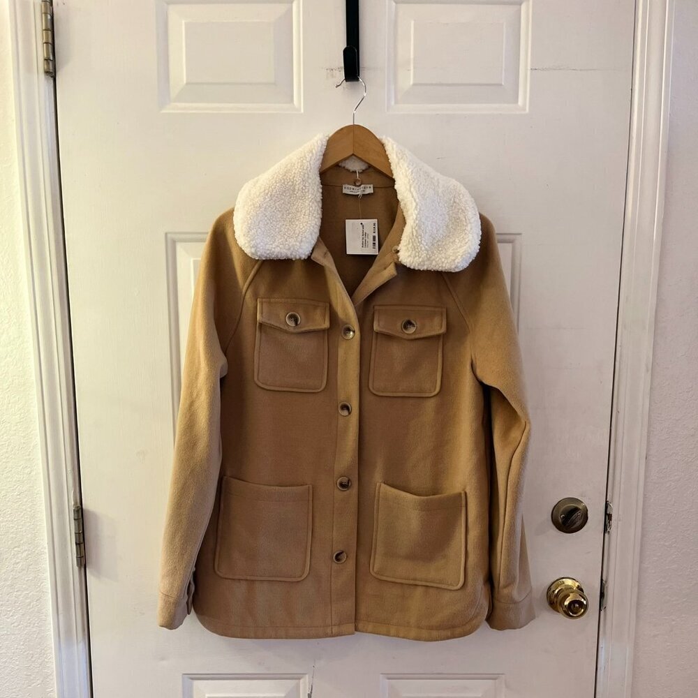 Paper Crane Woman's Tan Farm-House Sherpa Collar Outdoor Jacket Sz Lr